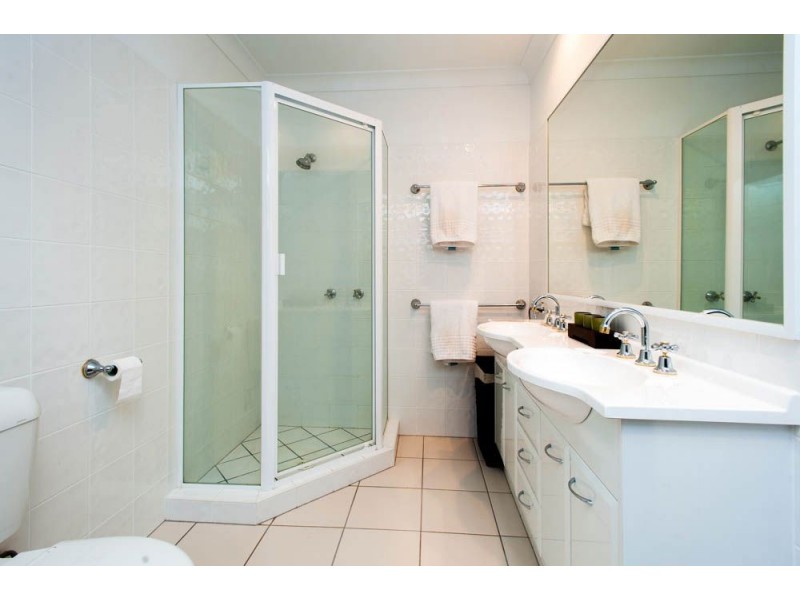 21/2 Ridgeline way, Highland Park QLD 4211