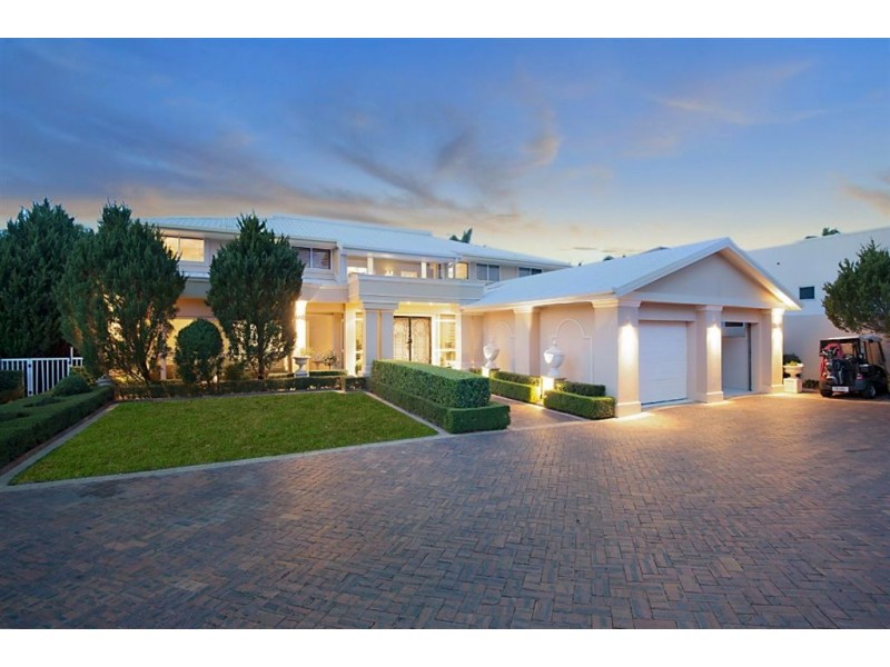 5694 Observation Crescent, Sanctuary Cove QLD 4212