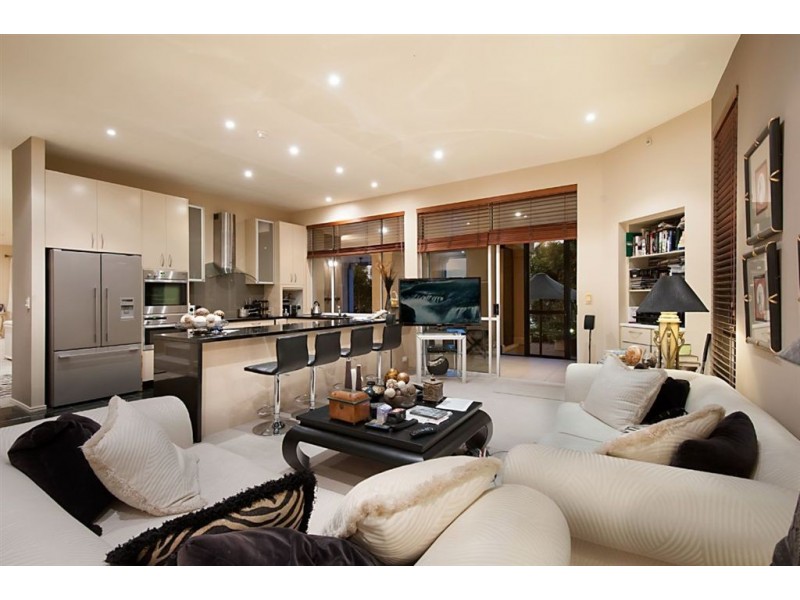 5694 Observation Crescent, Sanctuary Cove QLD 4212