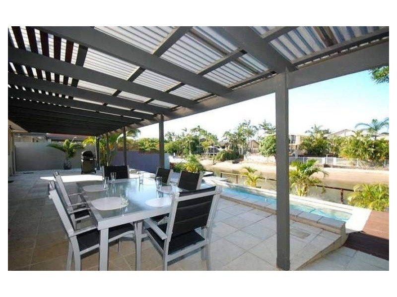 51 Poinciana Boulevard, Broadbeach Waters QLD 4218