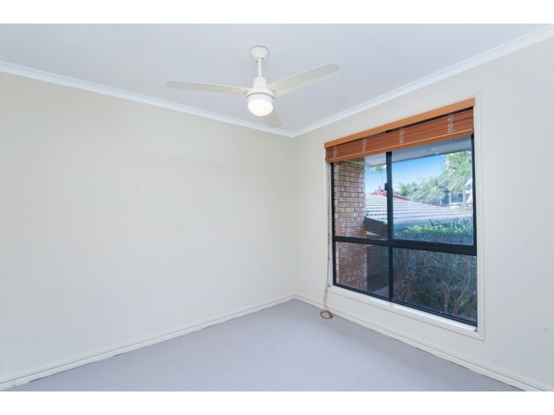 4 Morwell Court, Helensvale QLD 4212