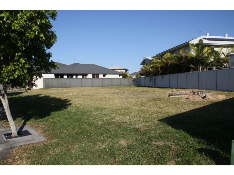 3 Rhodium Crescent, Hope Island QLD 4212