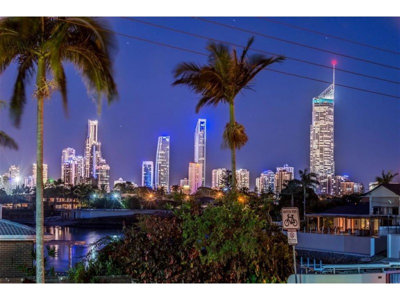 142 Monaco Street, Broadbeach Waters QLD 4218