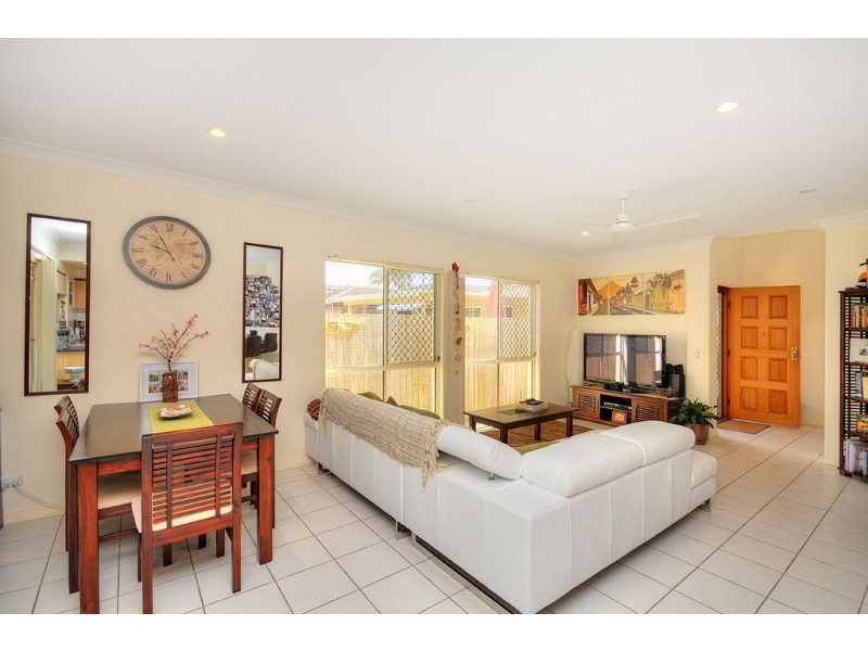1/94 Sunshine Pde, Miami QLD 4220