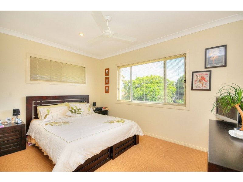 1/94 Sunshine Pde, Miami QLD 4220
