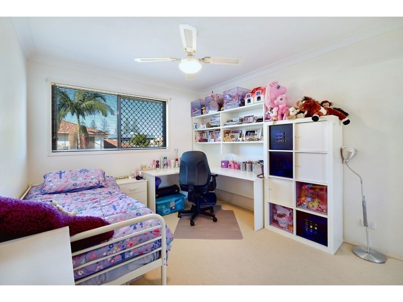 2/285 Bayview Street, Hollywell QLD 4216