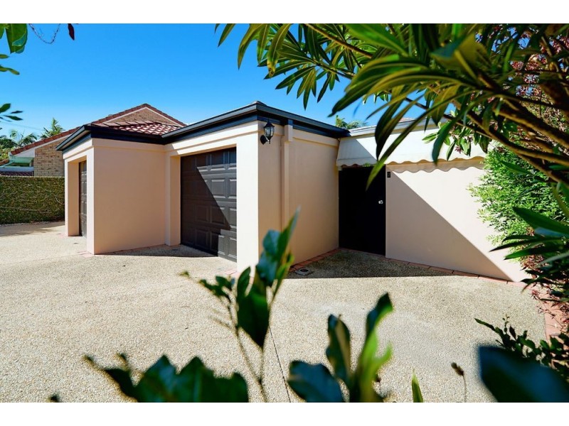 2/285 Bayview Street, Hollywell QLD 4216