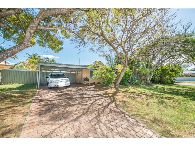 14 Poinciana Boulevard, Broadbeach Waters QLD 4218