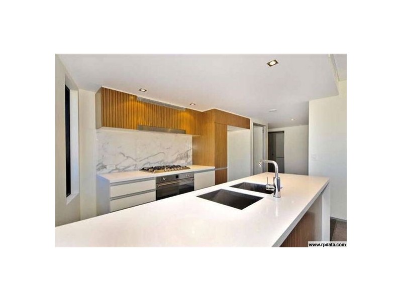 1021/2-6 The Esplanade, Burleigh Heads QLD 4220