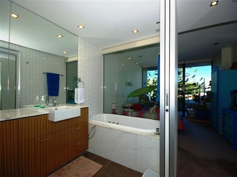 1021/2-6 The Esplanade, Burleigh Heads QLD 4220