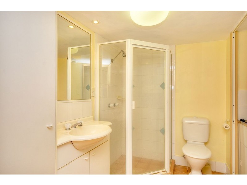 3/10-16 Genoa Street, Surfers Paradise QLD 4217