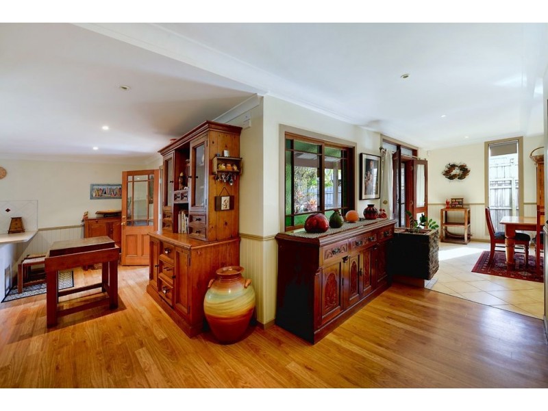 36 Clam Street, Runaway Bay QLD 4216