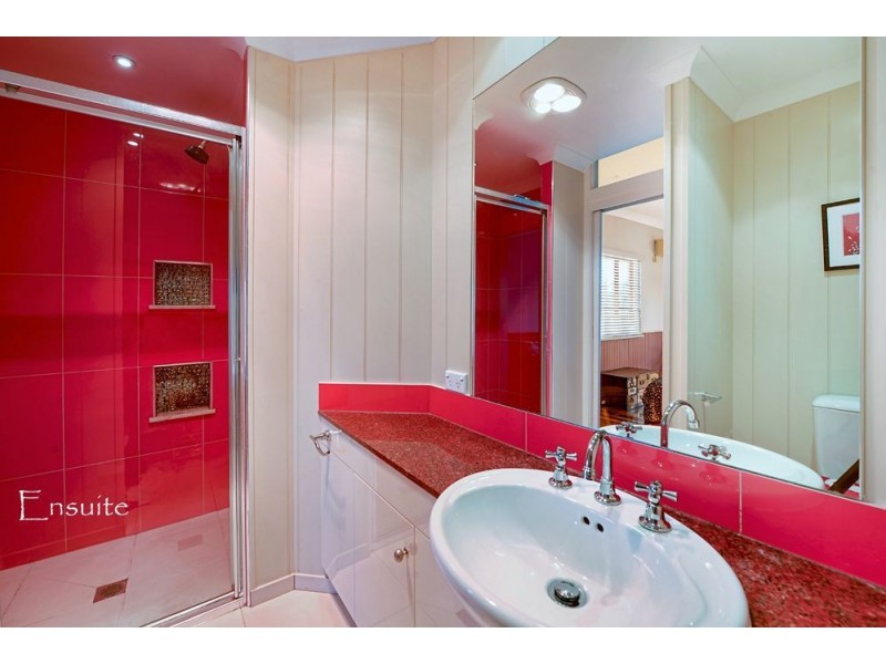 36 Clam Street, Runaway Bay QLD 4216