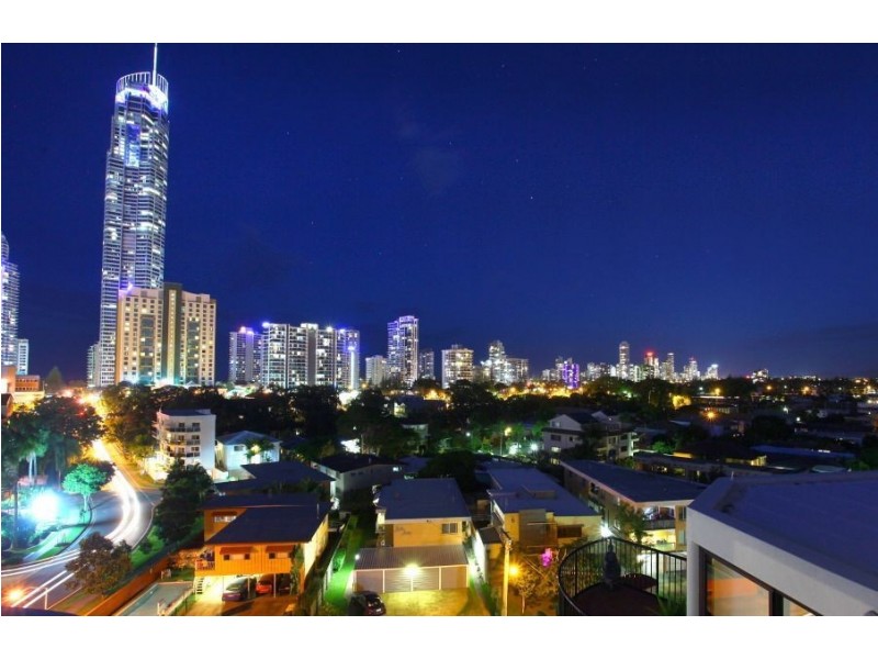23/12 Paradise Island, Surfers Paradise QLD 4217