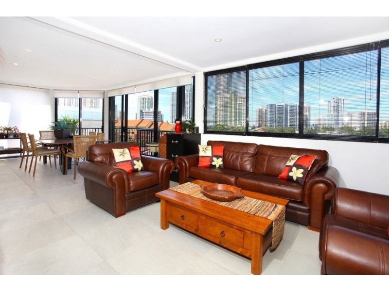 23/12 Paradise Island, Surfers Paradise QLD 4217