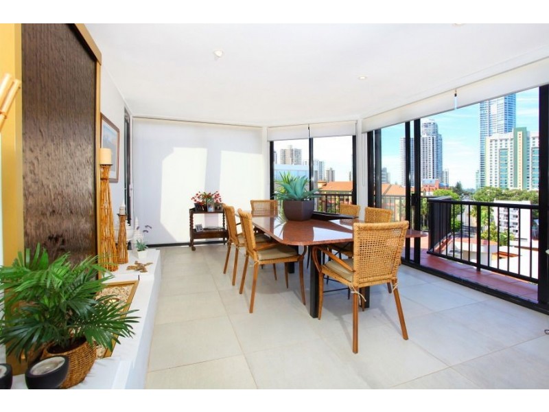 23/12 Paradise Island, Surfers Paradise QLD 4217