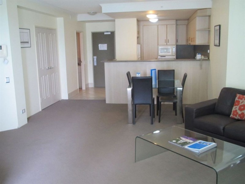 609/3400-3422 Gold Coast Highway, Surfers Paradise QLD 4217