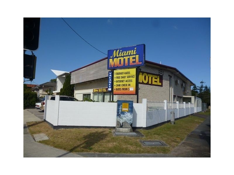 30 Riviera Road, Miami QLD 4220