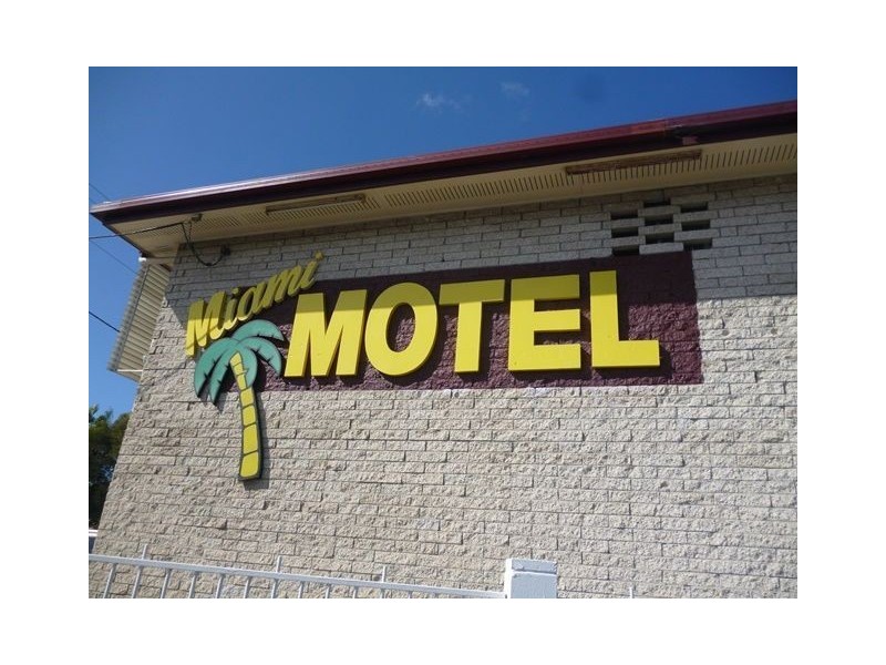 30 Riviera Road, Miami QLD 4220