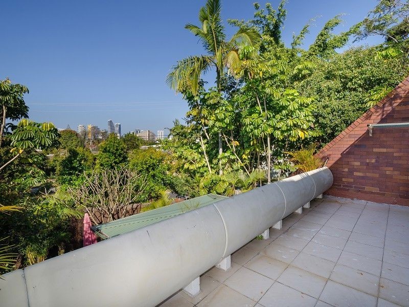 22/111 Rio Vista Boulevard, Broadbeach Waters QLD 4218