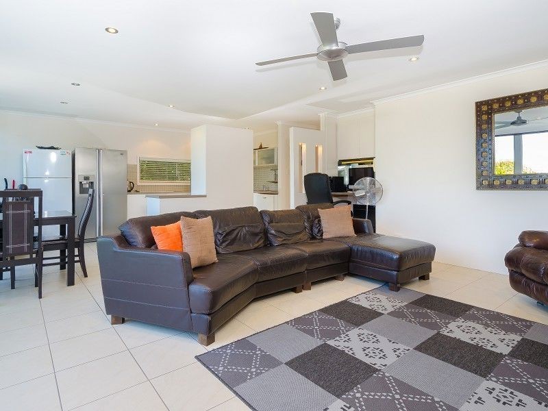 22/111 Rio Vista Boulevard, Broadbeach Waters QLD 4218