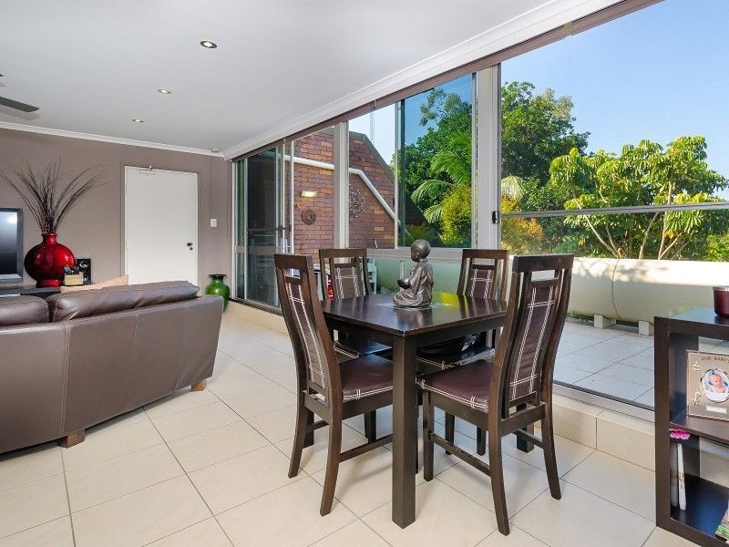 22/111 Rio Vista Boulevard, Broadbeach Waters QLD 4218