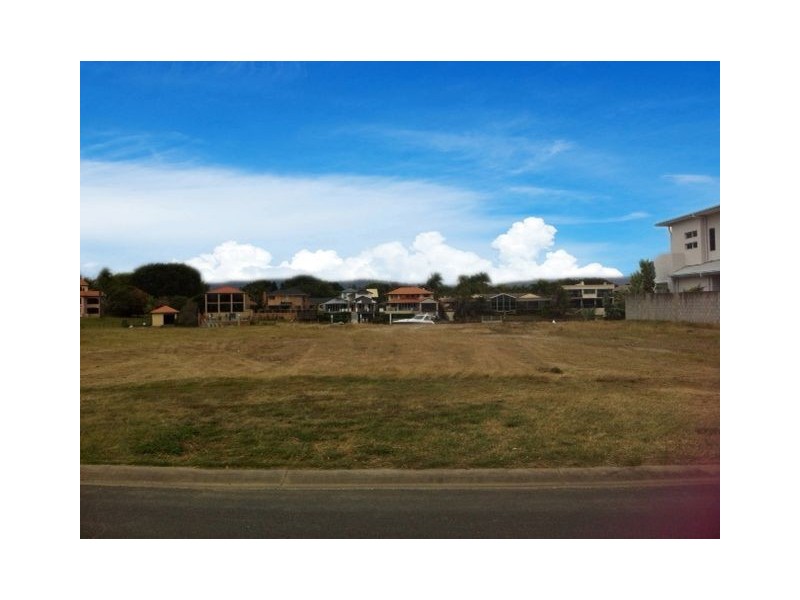 93 Sir Bruce Small Boulevard, Benowa Waters QLD 4217