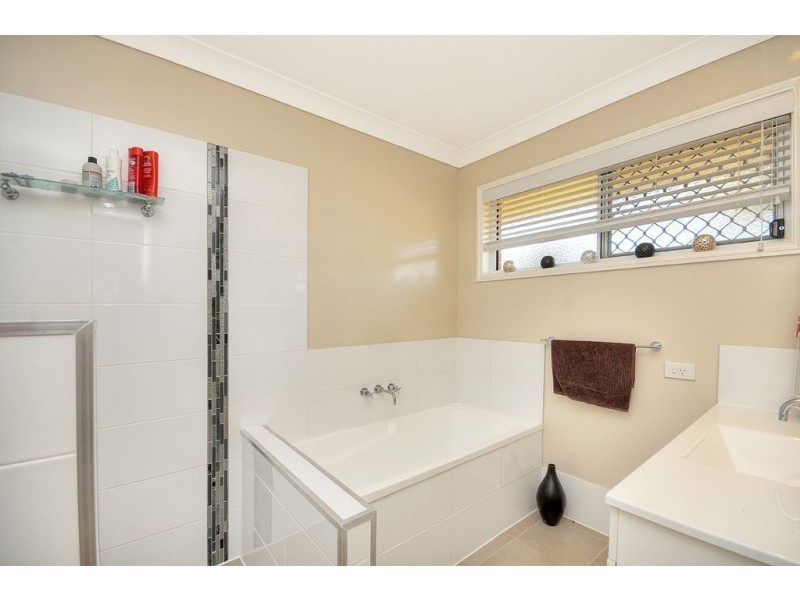 28 Wonga St, Burleigh Heads QLD 4220