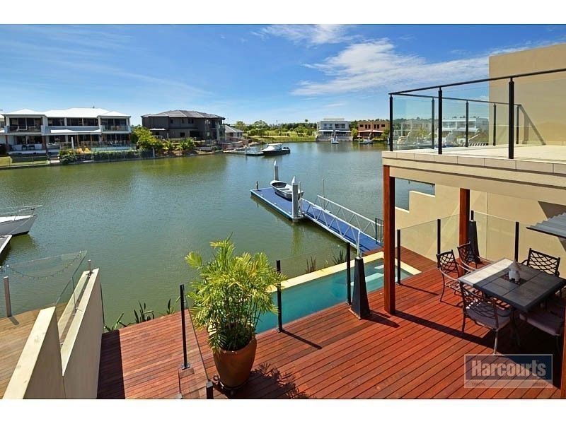 1/41 Compass Drive, Biggera Waters QLD 4216