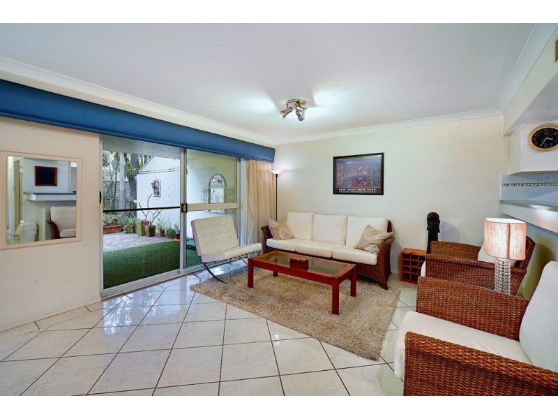 52/100 Morala Avenue, Runaway Bay QLD 4216