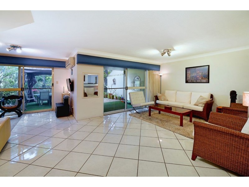 52/100 Morala Avenue, Runaway Bay QLD 4216