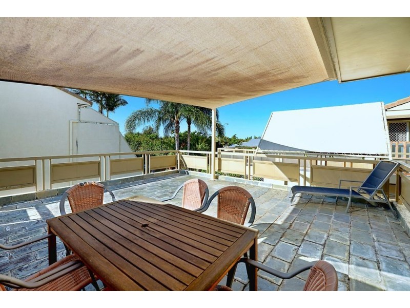 52/100 Morala Avenue, Runaway Bay QLD 4216