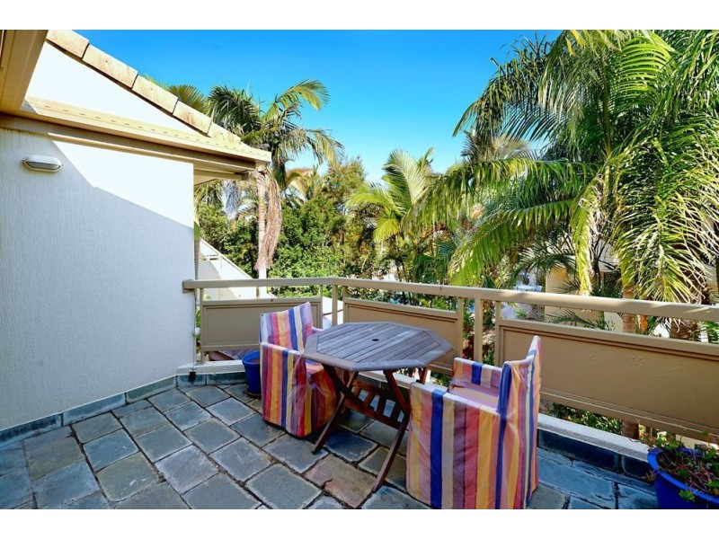 52/100 Morala Avenue, Runaway Bay QLD 4216