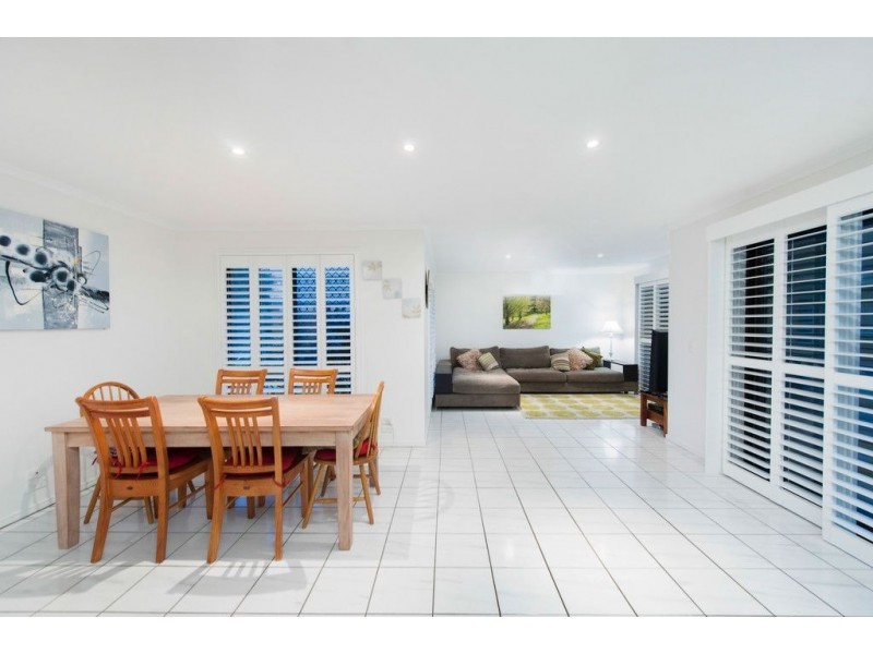 21 Karema Crescent, Runaway Bay QLD 4216
