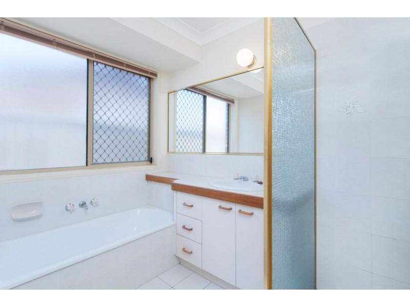 14 Trevor Drive, Coombabah QLD 4216