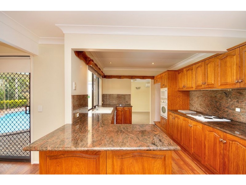 379 Rio Vista Blvd, Mermaid Waters QLD 4218