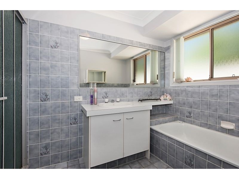 10 Foxhill Court, Carrara QLD 4211