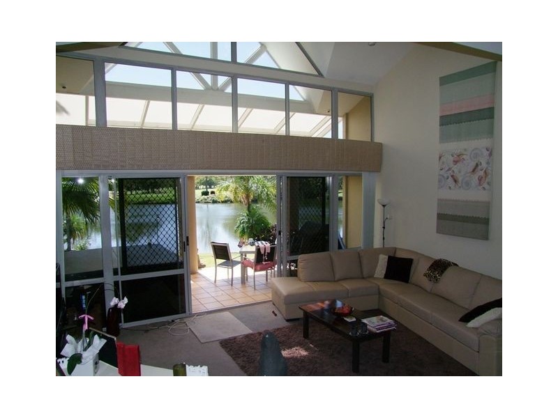 125 Santa Cruz Boulevard, Clear Island Waters QLD 4226