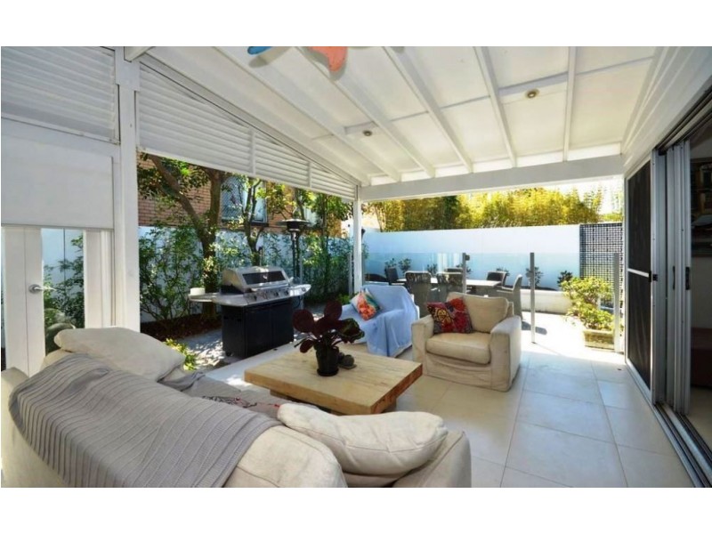 21 Arthur Street, Mermaid Beach QLD 4218
