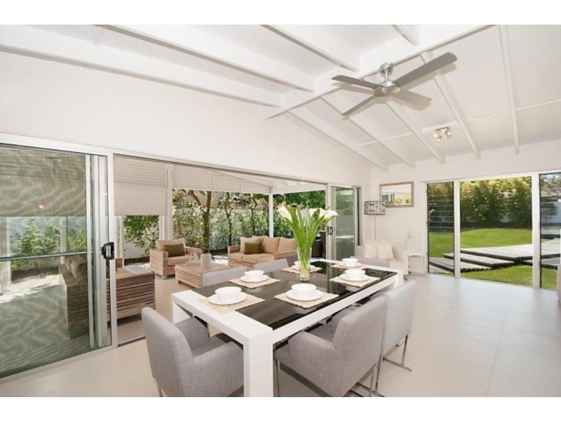 21 Arthur Street, Mermaid Beach QLD 4218