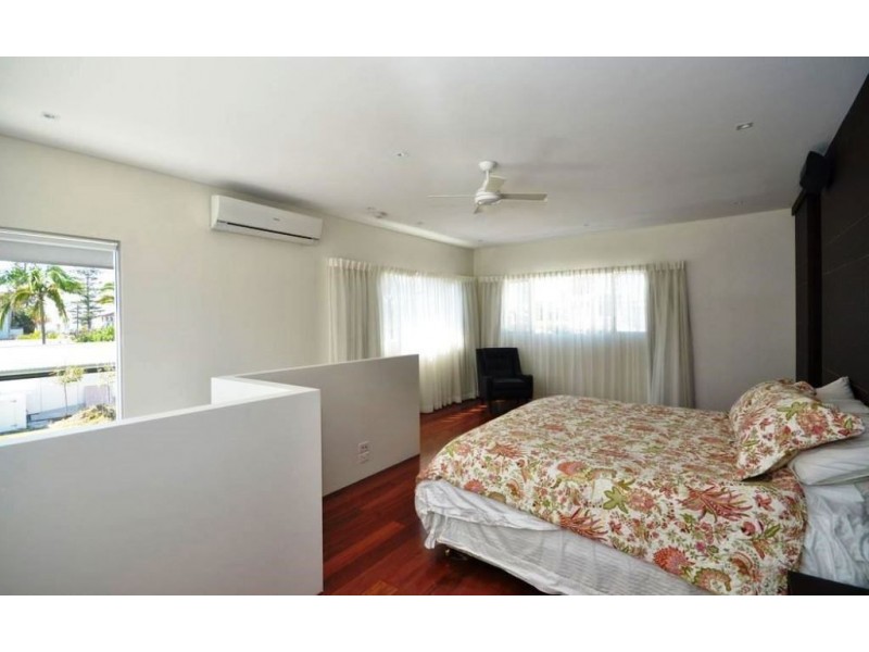 21 Arthur Street, Mermaid Beach QLD 4218