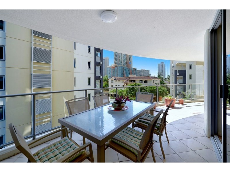 21 Cypress Avenue, Surfers Paradise QLD 4217