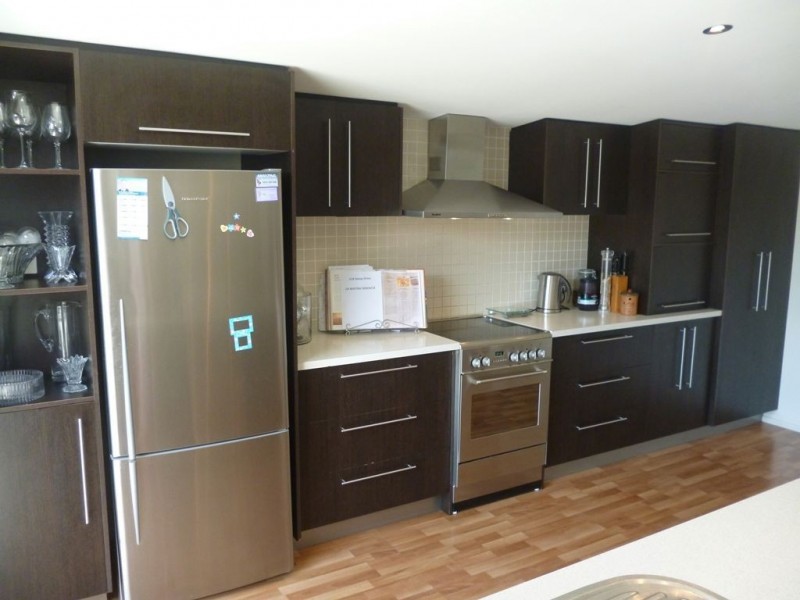 21 Naranga Avenue, Broadbeach Waters QLD 4218