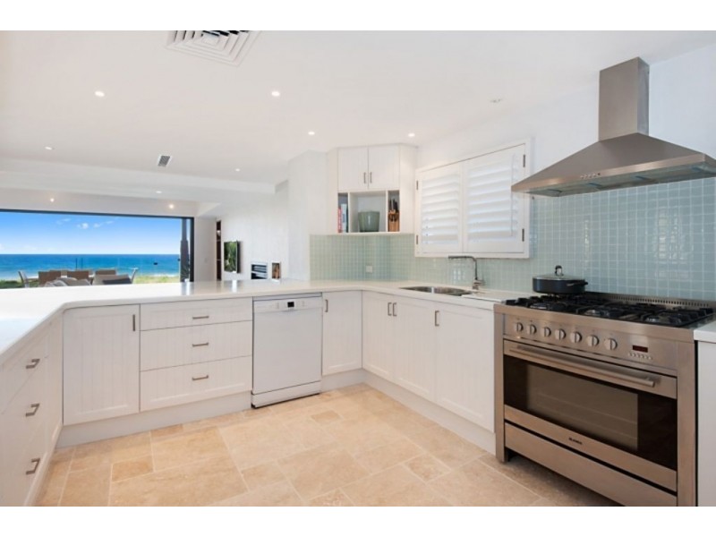 1/147 Hedges Avenue, Mermaid Beach QLD 4218