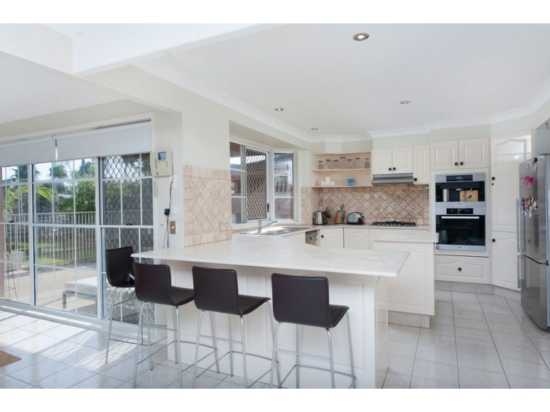 30 Karema Crescent, Runaway Bay QLD 4216