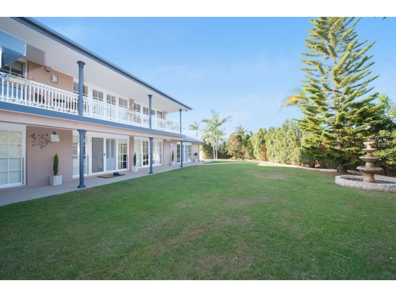 30 Karema Crescent, Runaway Bay QLD 4216