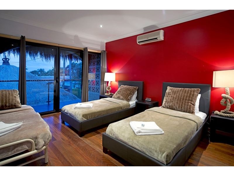 Broadbeach Waters QLD 4218