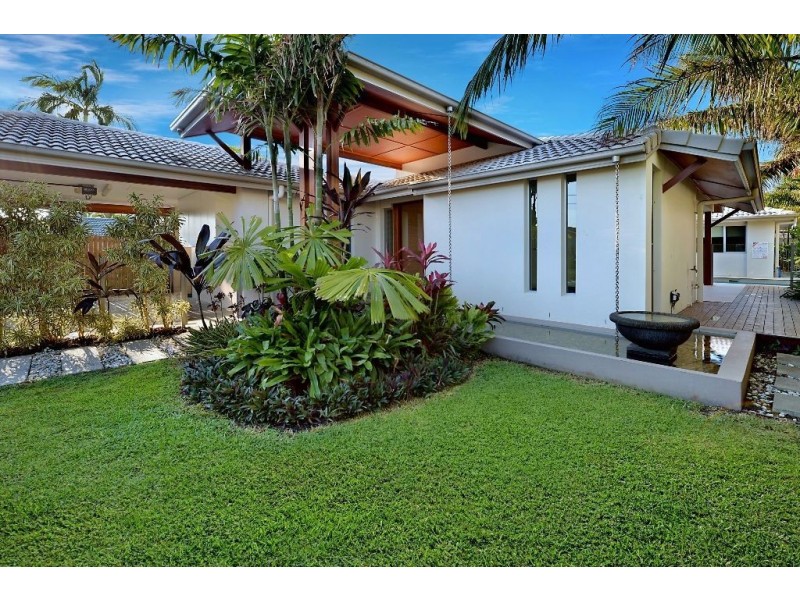 13 Scoter Avenue, Paradise Point QLD 4216