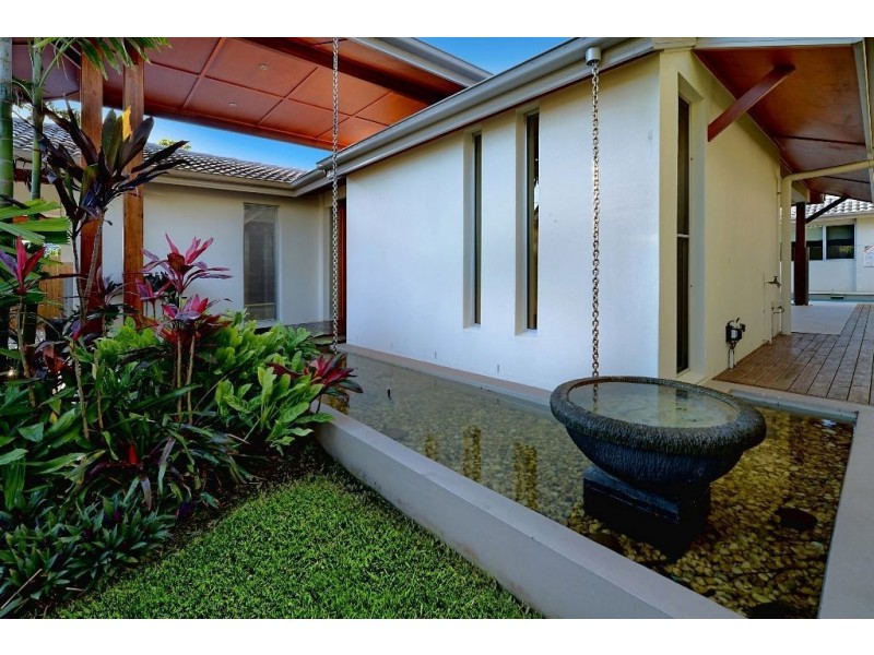 13 Scoter Avenue, Paradise Point QLD 4216