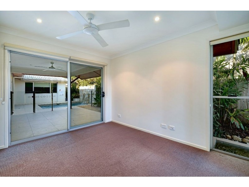 13 Scoter Avenue, Paradise Point QLD 4216